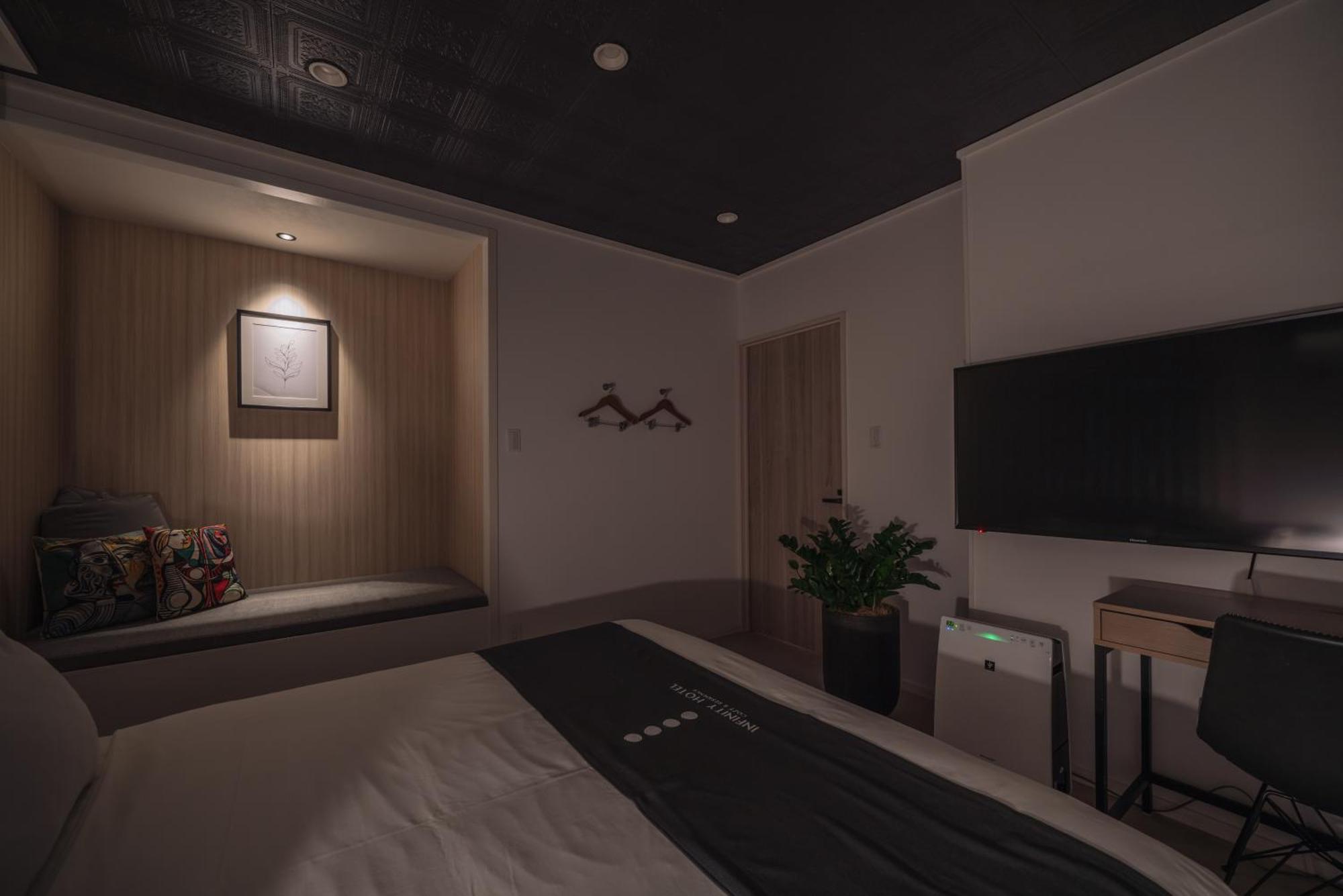 Infinity Hotel -Jiitchaku- Urasoe Esterno foto