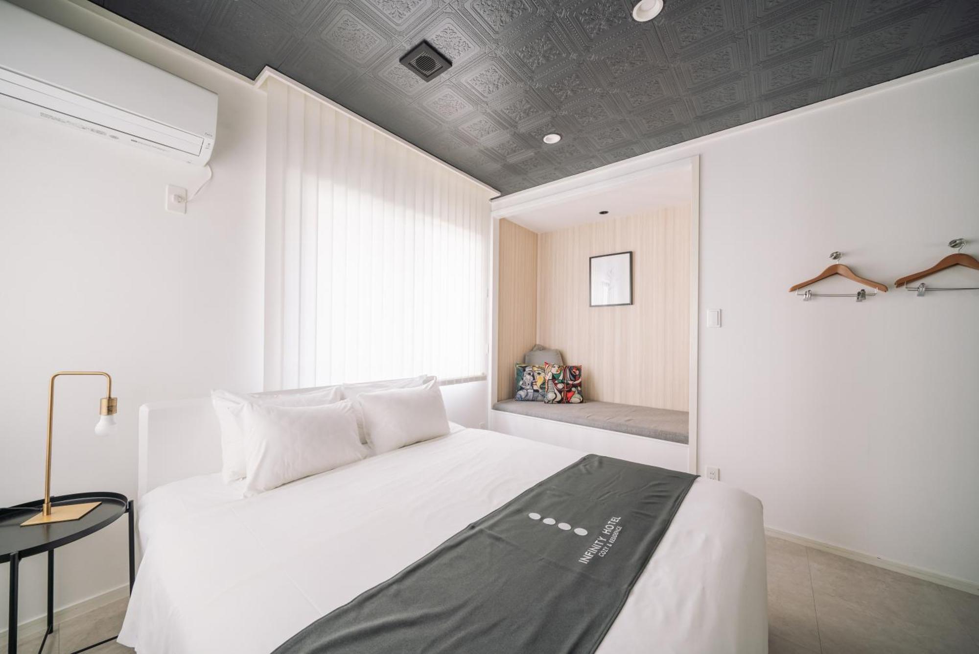 Infinity Hotel -Jiitchaku- Urasoe Esterno foto